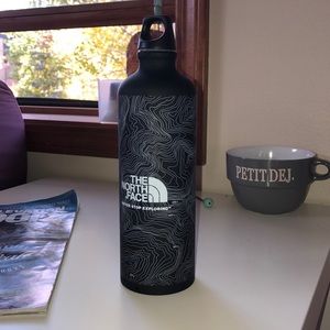 New The North Face water bottle